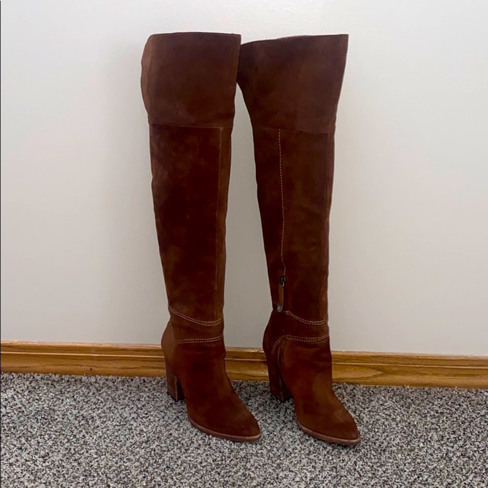 ✨ Dolce Vita ✨ Brown suede over the knee boots 👢